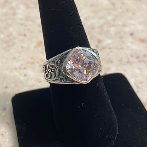 Grace & Heart Ionia Ring